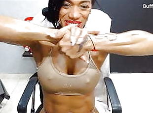 muscle latina milf webcam