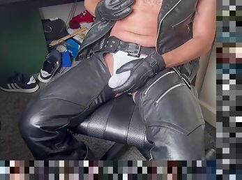 Fucking horny daddy, bulging jock and leather glove on the edge. The big aching cock felt so good with a leather glove hand around it!
