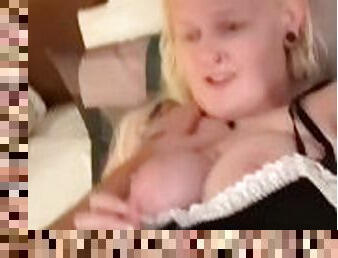 gros-nichons, femme-de-ménage, chatte-pussy, amateur, fellation, doigtage, blonde, seins, attrapée, hôtel