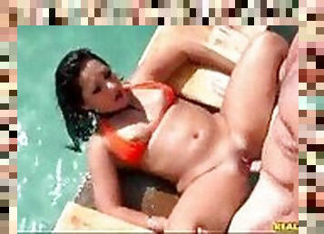 Pounding Latina pussy in the pool