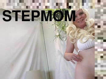 Chunky Stepmom POV stimulant porn video