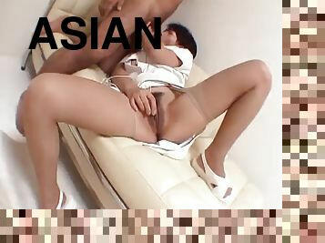 Asian bombshell is a pro in the bed