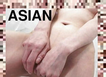 Solo Asian Milf Yuma Mishuku masturbatin in bathroom uncensored.