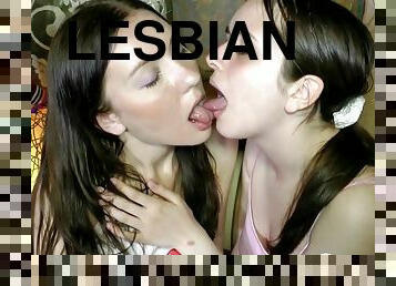 amatorskie, lesbijskie, w-domu, całowanie, brunetka