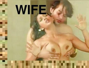 Dost Kis wife Ke Sath takes me in the shower sex with Kia