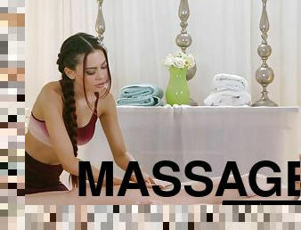 Darcie Dolce In Absolutely Wants A Bolster For Her Ass Massage