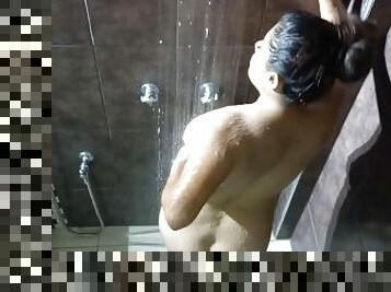 THE THINGS YOU DIDN'T KNOW ABOUT MY STEPMOTHER!! SHE ENJOYS IN THE SHOWER BATHING HOT