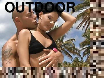 Natalie Colt Glamour Doll Outdoor Sex