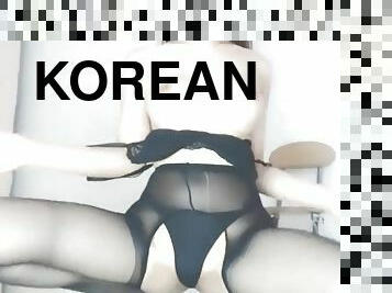 Korean camgirl bates in heels and pantyhose