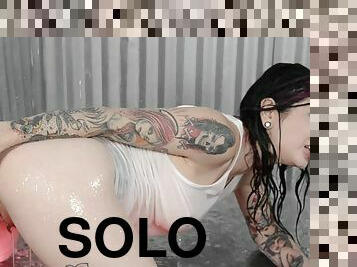 Dirty solo along needy Joanna Angel