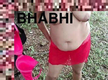 Sonal Bhabhi Flashing In Public Outdoor Wearing Bra Under Tree