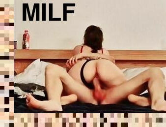 Hot Milf Big Ass she takes it in my mouth, I hit her hard in the pussy, I finish inside her