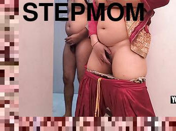 Stepmom Masturbate Front Of His Stepson When He Was Also Masturbate In The Bathroom