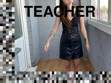 The teacher came to fuck after her lessons
