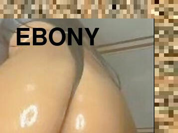 Ebony goes crazy on dildo ride HARD (creamy) Snapchat@pinkyypoo22 Instagram@pinkyybratzz