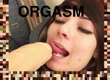 Emo Emily Wet Pussy Dildo Orgasm