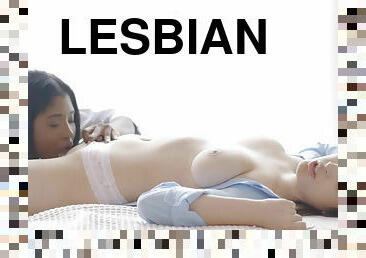 Lesbian beauties Bonnie and Marry Morrgan in lesbian sex