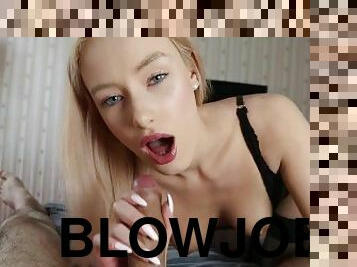 Fuckble Blonde Escort its paied with 100$ for blowjob