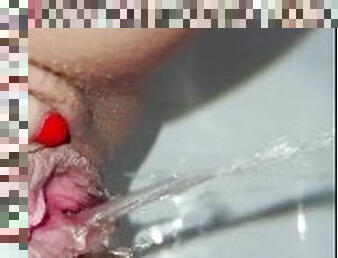 Watch me pee.Opened pussy for pee.Squirt fest!PEE compilation