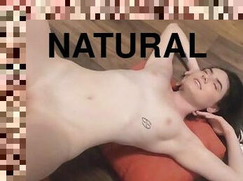 BEAUTY WITH A BEAUTIFUL FIGURE AND BEAUTIFUL NATURAL BOOBS AND APPETITE ASS IS PHOTOGRAPHED NUDE