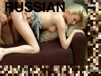 Russian Blonde With Hot Body Gets Fucked In An American Porn Casting