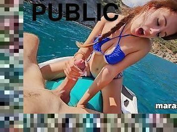 Paseo en moto de agua a cambio de una follada anal y squirting