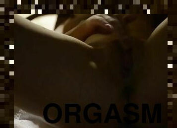 Beautiful babe multiple orgasm and squirting