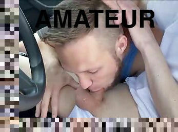 A young slut gets fucked in the car