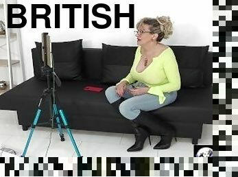 INXESSE RADICAL LADY SONIA IN A NICE LITTLE LIVESTREAM CHAT PART #2 BRITISH BIG TITTED MILF