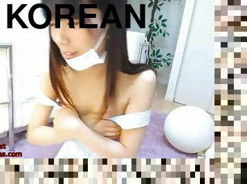 Korean sexy 18yo teasing in webcam