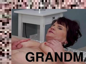 Grandmas Pussy Is Pretty Peachy 2