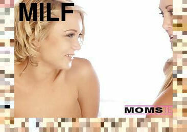 Brandi Love And Dakota Skye - Eager To Learn! Nice Hot Mom!