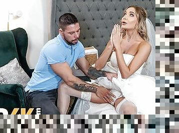 VIP4K. Guy doesn't lose his chance and seduces bride in wedding dress