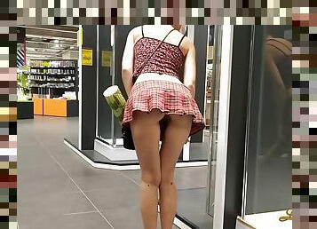 Risky Flashing In Sexy Micro Skirt In Store Without Panties
