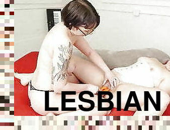 Yanks Lesbians Clementine And Vi Having Fun