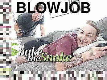 Shake The Snake - She Play a Sexual Game &amp; He Win