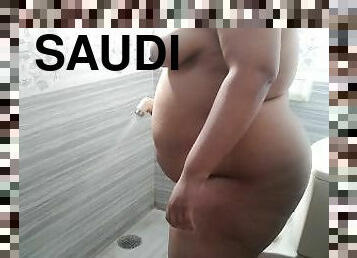 Saudi bathroom Hot Stepmom bathroom - Naked