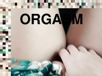 masturbare-masturbation, orgasm, public, pasarica, brazilia, cu-degetelul, masina, blonda, 18ani, prinsa