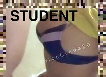 Pinay Student Scandal Sumusubo ng Burat ni Classmate