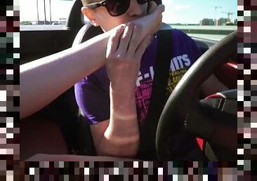 Feet licking and toe sucking in a sportcar driving at 80 mph