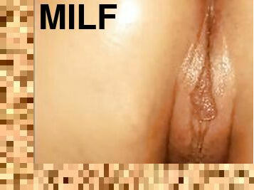 Milf masturbate,squirt,spank