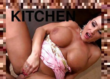 Big boobed mommy lisa ann getting screwed on the kitchen table
