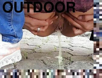 Teens Pee Outdoor