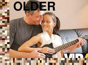 yaşlı, oral-seks, genç, genç-18, avrupalı, euro, daha-yaşlı, oral, yaşlı-ve-genç, esmer-kadın