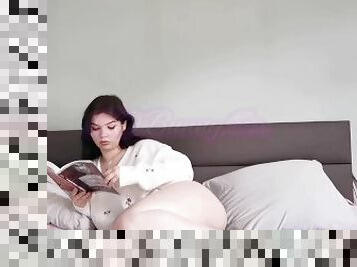 Reading and farting (Full 5 mins video on my Onlyfans)