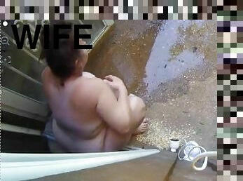 Chubby wife pees outside in the mornign leaving huge puddle Amatuer pissing urine