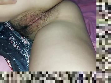 My stepsister's virgin pussy when she comes to visit me