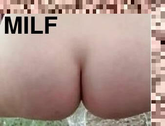 in-afara, pisandu-se, gravida, public, amatori, milf, mama, fetish, solo