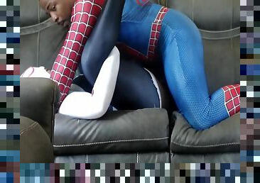 Spidey Man Pounds Gwen Gwen Pussy On Living Room Couch 14 Min With Gwen Stacy