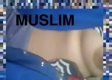 Desi Hot Muslim Girlfriend Fucking In Bus